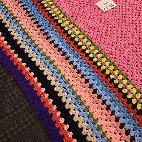 VTG Crochet Colorful Afghan Blanket 79x49in Pink Bed Throw Shell Stitch Handmade - Picture 6 of 10